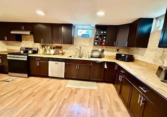 2nd image of 1631 S Old Post Rd, Schodack, NY 12033 | MLS# 202618944