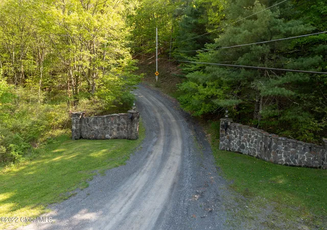 1st image of 8 Robin Ann Ln, Westerlo, NY 12193 | MLS# 202617989