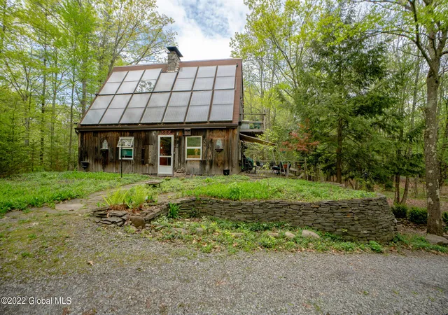 2nd image of 8 Robin Ann Ln, Westerlo, NY 12193 | MLS# 202617989