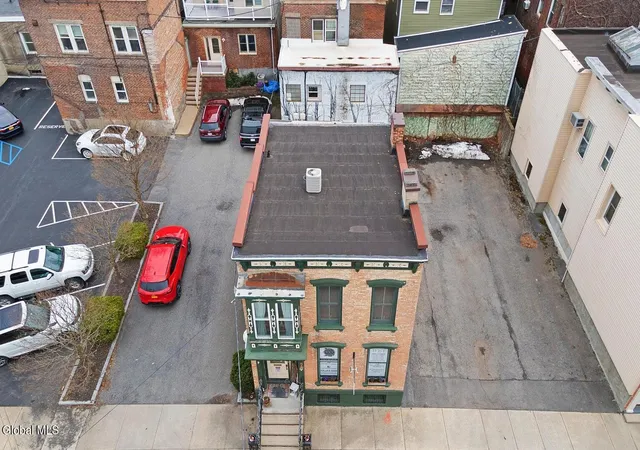 4th image of 153 Barrett St, Schenectady, NY 12305 | MLS# 202618039