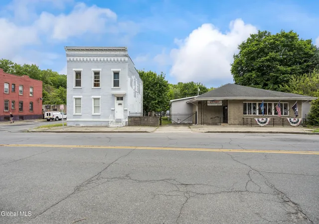 3rd image of 171 Hill St, Troy, NY 12180 | MLS# 202618382