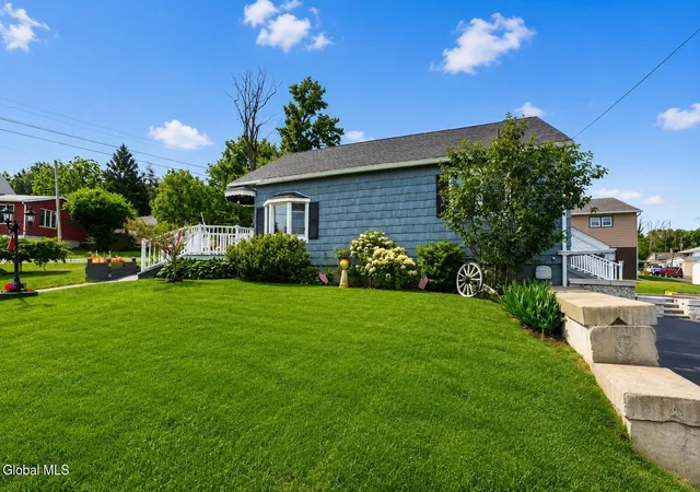 Homes for sale in East Greenbush, NY | 2 Neptune St, East Greenbush, NY 12144 | MLS# 202619454
