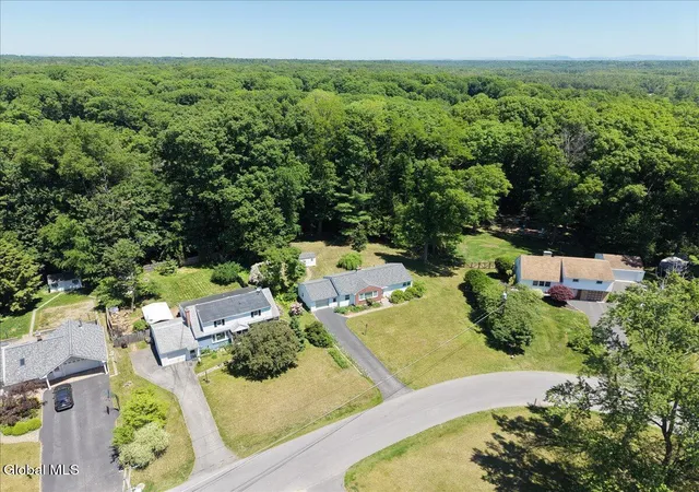 Homes for sale in Glenville, NY | 73 Saratoga Dr, Glenville, NY 12302 | MLS# 202618952