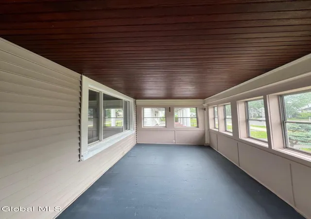 Photo 3 of Single family home for sale at 17 Winthrop Ave, Albany, NY 12203 | MLS# 202618114 | Listing updated on 2026-08-03