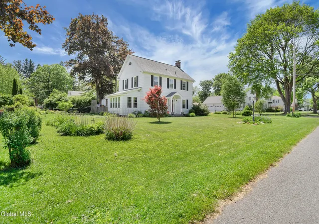 Homes for sale in Glenville, NY | 723 Sanders Ave, Glenville, NY 12302 | MLS# 202618344