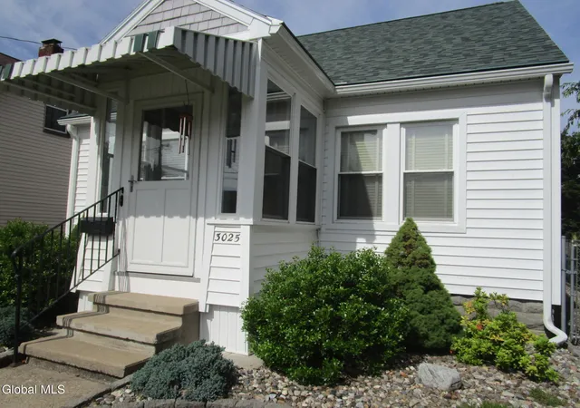 2nd image of 3025 Cox Ave, Rotterdam, NY 12306 | MLS# 202620822