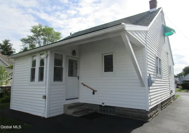 4th image of 3025 Cox Ave, Rotterdam, NY 12306 | MLS# 202620822