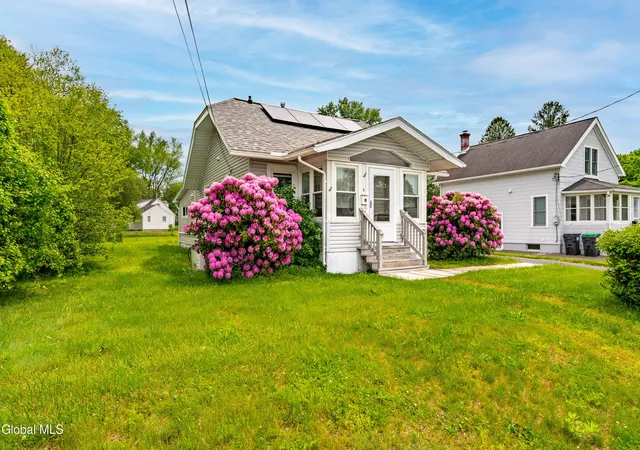 3rd image of 6 Campbell Ave, Castleton On Hudson, NY 12033 | MLS# 202618178