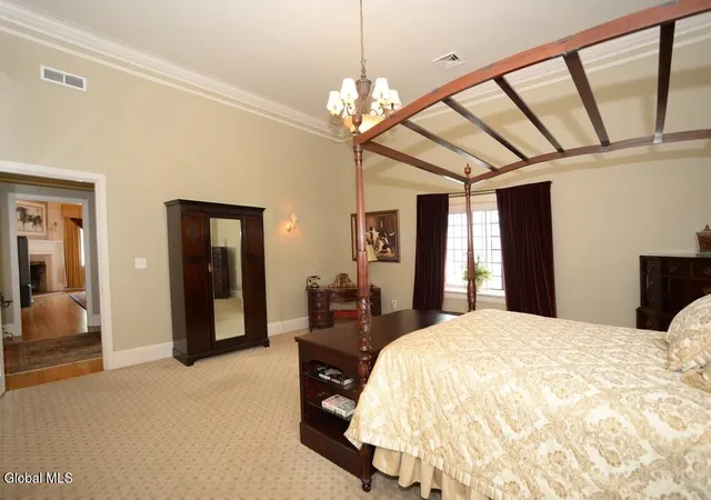Homes for sale in Saratoga Springs, NY | 14 Talford Place, Saratoga Springs, NY 12866 | Houzeo