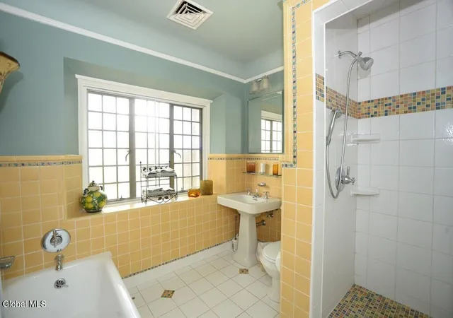 Homes for sale in Saratoga Springs, NY | 14 Talford Pl #UNIT 2, Saratoga Springs, NY 12866 | MLS# 202618157