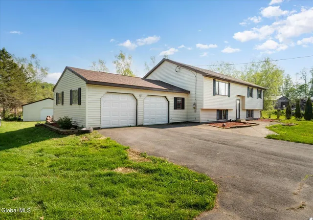 Photo 2 of Single family home for sale at 5360 Brookfield Rd, Lee Center, NY 13363 | MLS# 202618232 | Listing updated on 2026-06-03