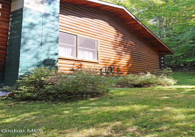 5th image of 454 East Shore Dr, Adirondack, NY 12808 | MLS# 202618512