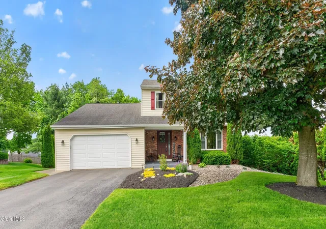 2nd image of 19 Debbie Marie Ct, Schenectady, NY 12309 | MLS# 202619138