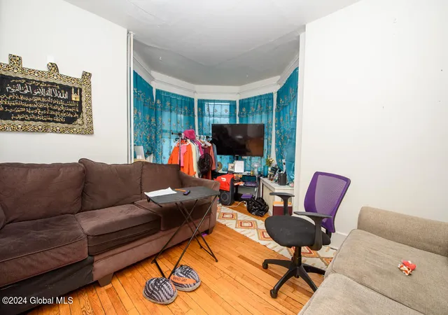 Photo 4 of Sale Pending at 802 Myrtle Ave, Albany, NY 12208 | MLS# 202618803 | Listing updated on 2026-08-31