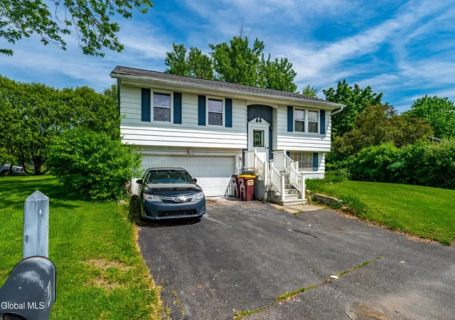Homes for sale in Greenport, NY | 4 Arthur Ave, Greenport, NY 12534 | MLS# 202618349