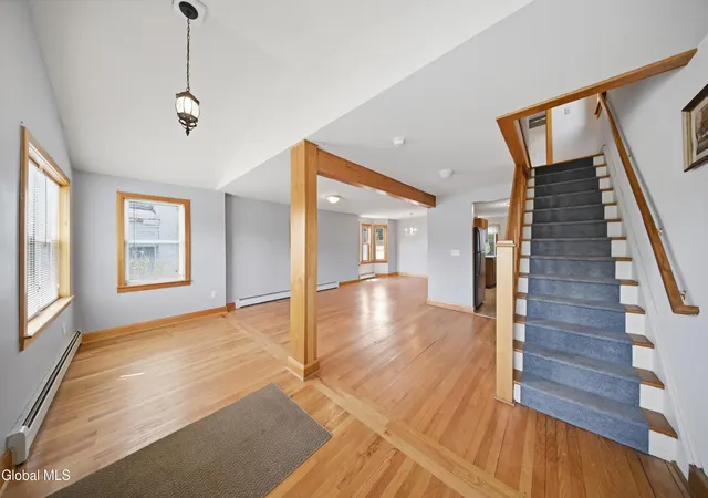 4th image of 189 River Rd, Glenmont, NY 12077 | MLS# 202619453
