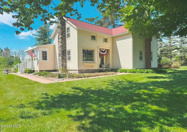 3rd image of 944 Stony Point Rd, Schodack, NY 12033 | MLS# 202618780