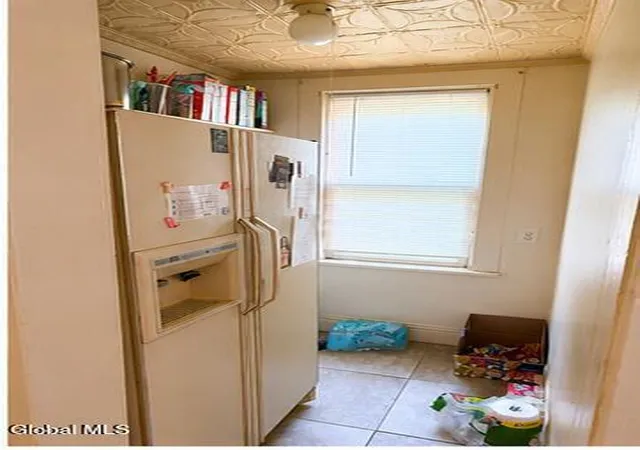 Listing Photo 4 - Condo for sale in building located at 598 Pawling Ave, Troy, NY 12180