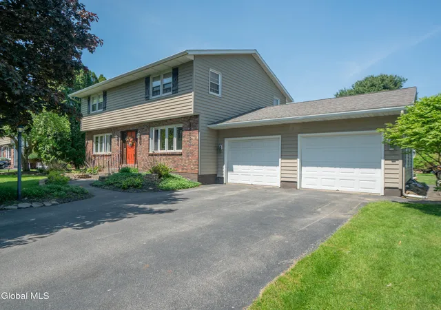 2nd image of 1159 Stacie Ln, Rotterdam, NY 12150 | MLS# 202618791