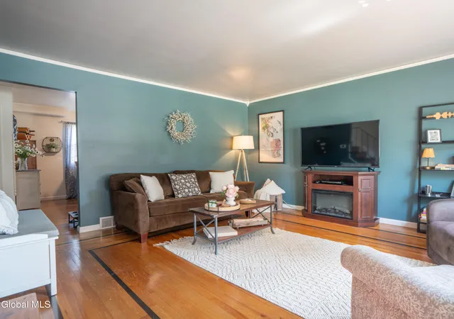 4th image of 1159 Stacie Ln, Rotterdam, NY 12150 | MLS# 202618791
