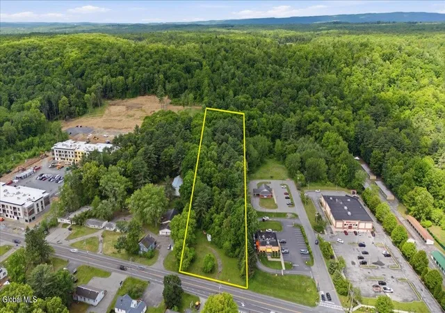 5th image of 645 Saratoga Rd, Wilton, NY 12831 | MLS# 202618682