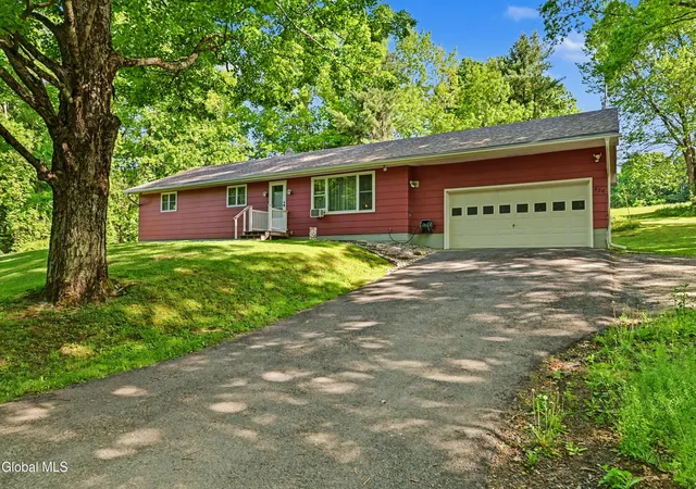 Photo 1 of Sale Pending at 206 Hillview Rd, Gloversville, NY 12078 | MLS# 202618961 | Listing updated on 2026-06-09