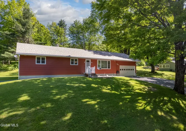 Photo 3 of Sale Pending at 206 Hillview Rd, Gloversville, NY 12078 | MLS# 202618961 | Listing updated on 2026-06-09