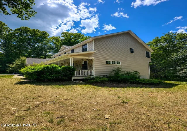 3rd image of 3 Hillcrest Ln, Wilton, NY 12866 | MLS# 202618634