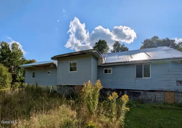 3rd image of 339 Orebed Rd, Pierrepont, NY 11201 | MLS# 202618558