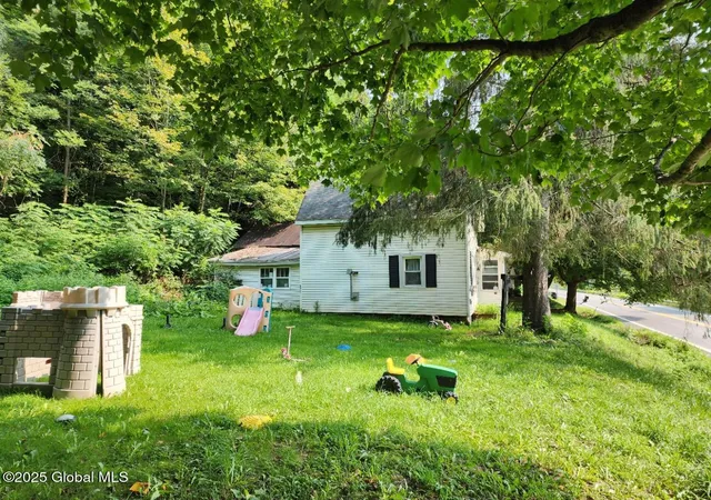2nd image of 133 Main St, East Worcester, NY 12064 | MLS# 202618581