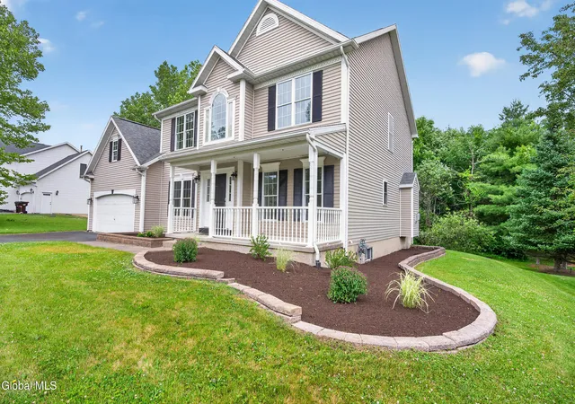2nd image of 10 Reynolds Ct, Bethlehem, NY 12054 | MLS# 202618742