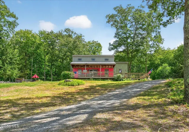 Homes for sale in Stephentown, NY | 260 South Rd, Stephentown, NY 12018 | MLS# 202618829