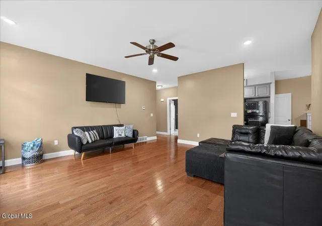 5th image of 641 Mohawk Ave, Schenectady, NY 12302 | MLS# 202618731