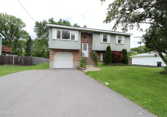 Homes for sale in Glenville, NY | 1278 Vley Rd, Glenville, NY 12302 | MLS# 202618642
