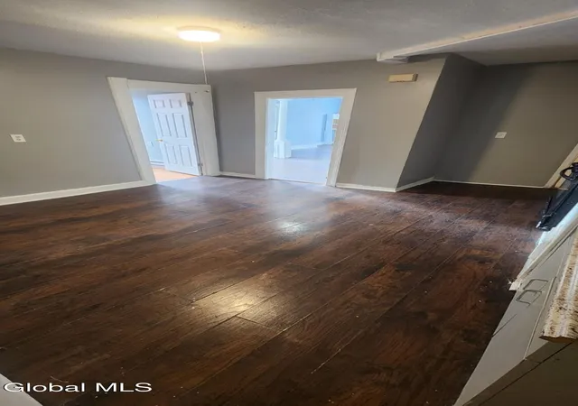 4th image of 313 1St St, Albany, NY 12206 | MLS# 202618685