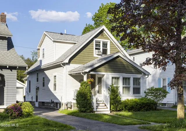 Homes for sale in Niskayuna, NY | 2165 Story Ave, Niskayuna, NY 12309 | MLS# 202618760