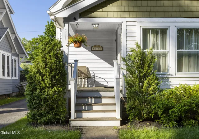 Homes for sale in Niskayuna, NY | 2165 Story Ave, Niskayuna, NY 12309 | MLS# 202618760