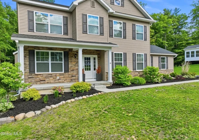 3rd image of 29 Stone Ridge Rd, Wilton, NY 12831 | MLS# 202618931