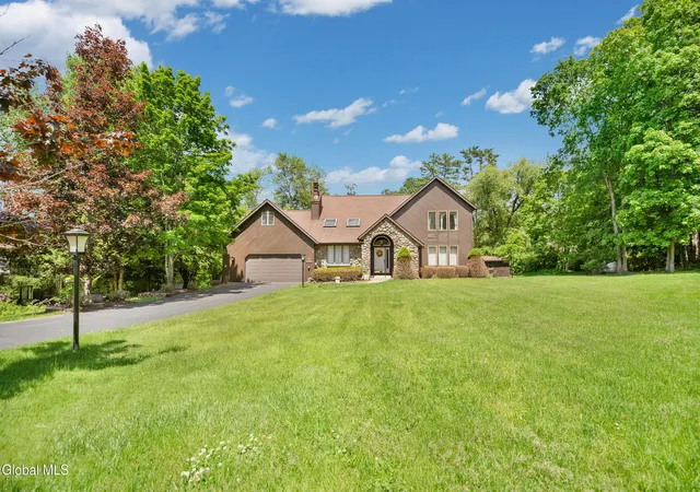 Homes for sale in Sand Lake, NY | 3 Hickory Ln, Sand Lake, NY 12018 | MLS# 202618716