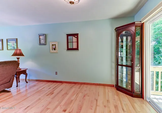 Homes for sale in Niskayuna, NY | 620 Michelle Wy, Niskayuna, NY 12304 | MLS# 202620461