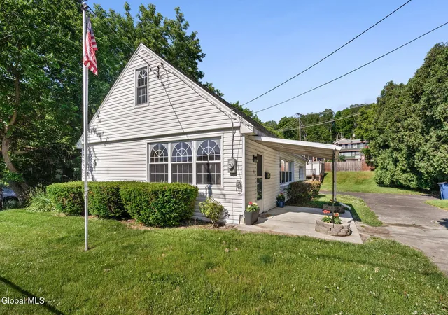 32nd image of 34 Lansing St, Cohoes, NY 12047 | MLS# 202619201