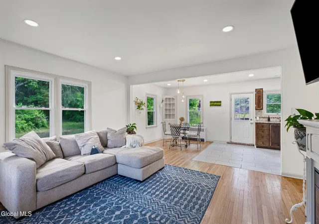Homes for sale in North Greenbush, NY | 4 W Avenue B, North Greenbush, NY 12144 | MLS# 202618740