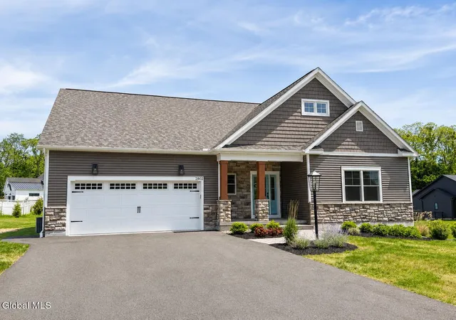 Homes for sale in East Greenbush, NY | 2802 Phillips Rd, East Greenbush, NY 12033 | MLS# 202618884
