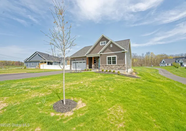 Homes for sale in East Greenbush, NY | 2802 Phillips Rd, East Greenbush, NY 12033 | MLS# 202618884