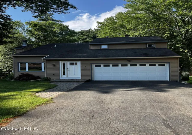 Photo 1 of Sale Pending at 3287 E Old State Rd, Schenectady, NY 12303 | MLS# 202619134 | Listing updated on 2026-07-24
