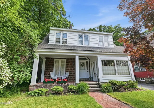 Photo 3 of Sale Pending at 1169 Oxford Pl, Schenectady, NY 12308 | MLS# 202619509 | Listing updated on 2026-06-26