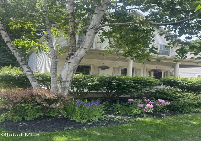 Homes for sale in Saratoga Springs, NY | 11 Thoroughbred Dr, Saratoga Springs, NY 12866 | MLS# 202618901