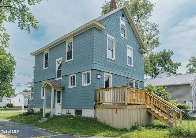 Homes for sale in East Greenbush, NY | 21 Bruen Ct, East Greenbush, NY 12144 | MLS# 202618904