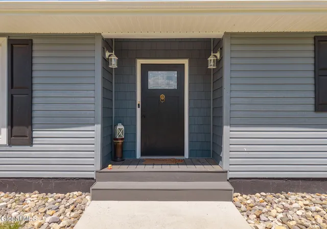4th image of 10 Ten Broeck St, Stillwater, NY 12170 | MLS# 202618929