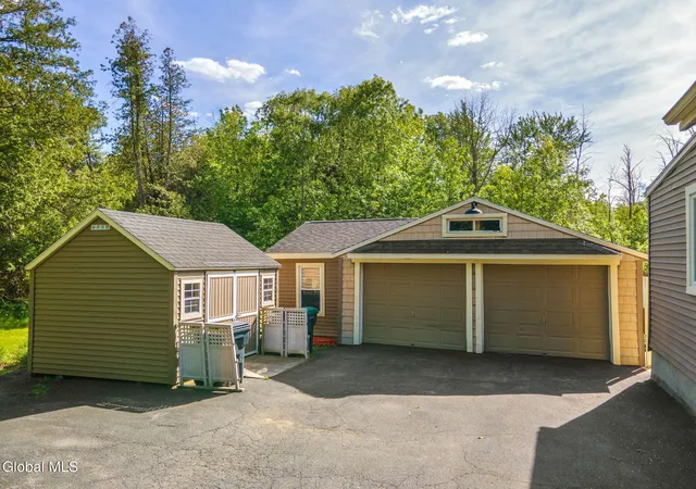 Homes for sale in Niskayuna, NY | 775 St Davids Ln, Niskayuna, NY 12309 | MLS# 202618837
